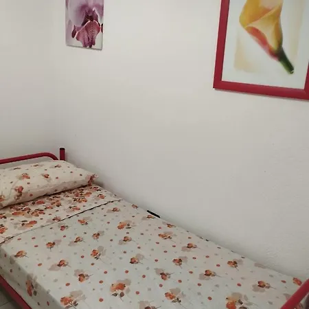 Casa Vacanze Cettina Home 3 Mt 50 Dal Mare Terra Mala Exterior foto